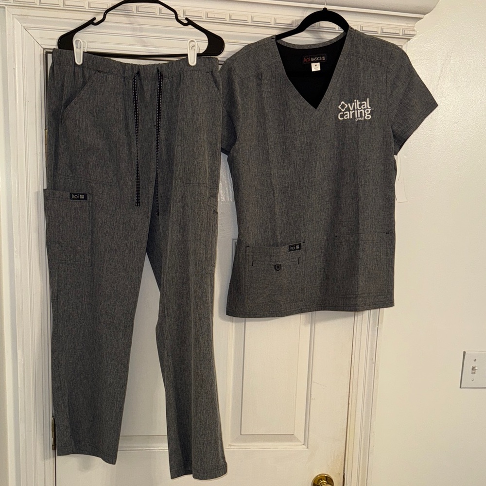Gray Women's Scrub Set “Vital caring”